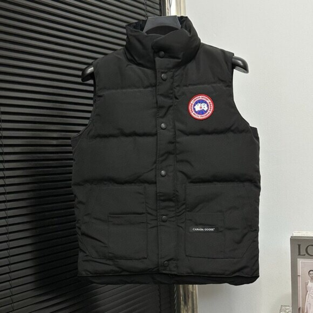 Canada Goose Men's Black Down Vest